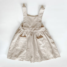 Carica l&#39;immagine nel visualizzatore di Gallery, Mini Corduroy Dress
