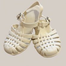 Load image into Gallery viewer, Jelly Shoes | Cream | Size up 2
