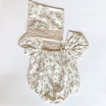 Laden Sie das Bild in den Galerie-Viewer, Bella Bonnet Romper Set
