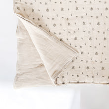 Carregar imagem no visualizador da galeria, Crib Blanket | Bluebell
